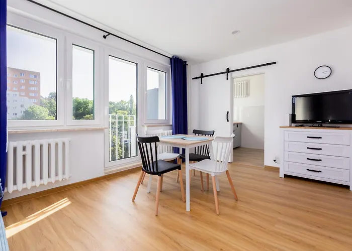 Siedlce Pleasant By Bookinghost